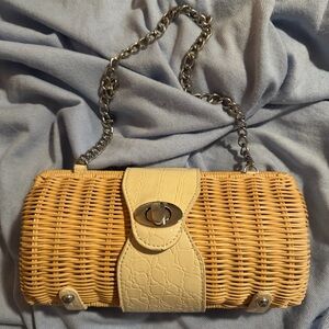 Elegant Wicker & Cream Leather Clutch with Silver Chain